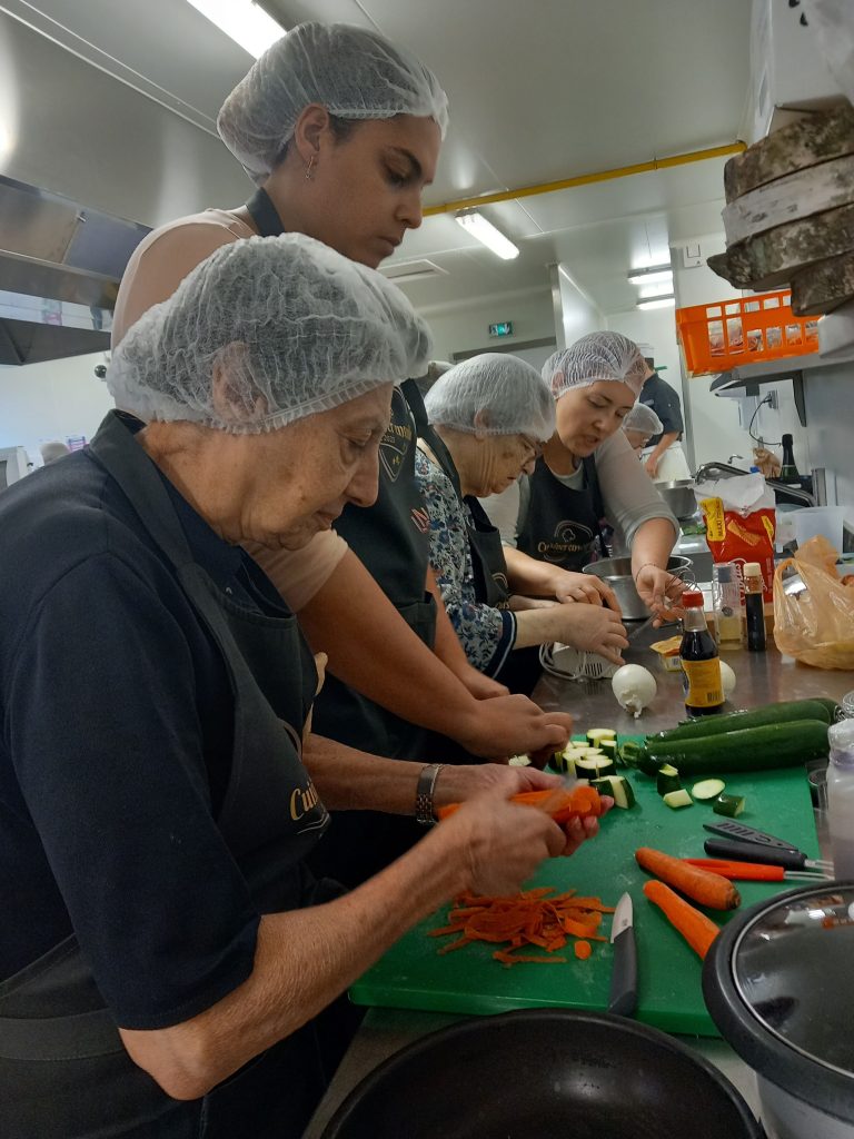 Les participants en cuisine pour le concours